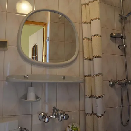 Dom Nad Jeziorem Przy Sciezce Rowerowej Velo Dunajec I Velo Czorsztyn Maniowy