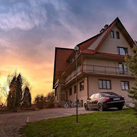 Dom Nad Jeziorem Hubka Przy Sciezce Rowerowej Velo Dunajec I Velo Czorsztyn Kwatera prywatna Maniowy