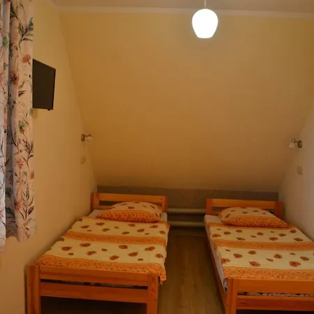Habitación en casa particular Dom Nad Jeziorem Hubka Przy Sciezce Rowerowej Velo Dunajec I Velo Czorsztyn